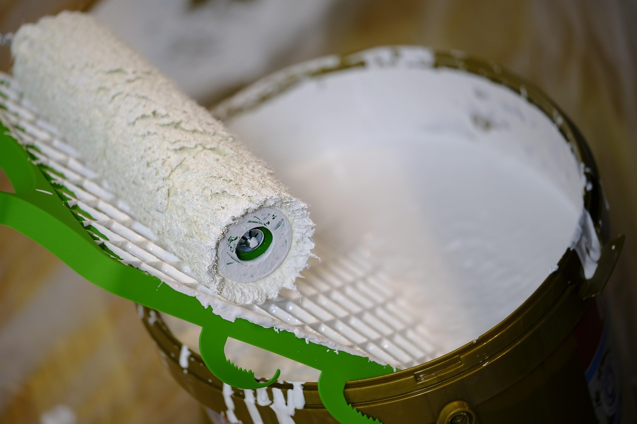 Farbe, Farbeimer, Farbrolle, Farbwalze, Walze, Roller, renovieren, streichen, Malerarbeiten, Malen, Renovierung, Handwerk, Maler, Arbeit, Baustelle, Farbeimer, Farbeimer, Farbeimer, Farbrolle, Farbwalze, Renovierung, Renovierung, Maler, Maler, Maler, Maler
